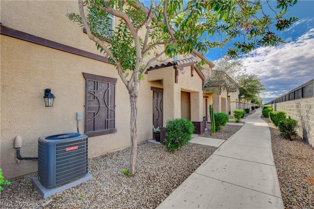 5226 Steep Cliffs Avenue Las Vegas NV 89115