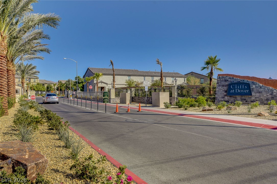 5226 Steep Cliffs Avenue Las Vegas NV 89115