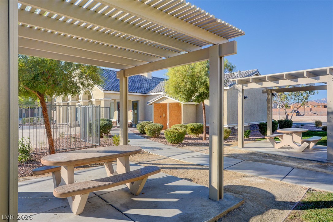 5226 Steep Cliffs Avenue Las Vegas NV 89115
