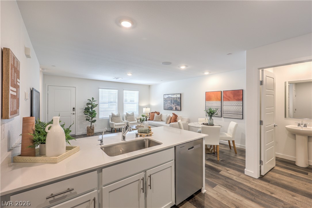 990 Desert Spruce Street Las Vegas NV 89107