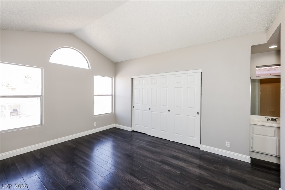 1909 Dry Falls Street Las Vegas NV 89142