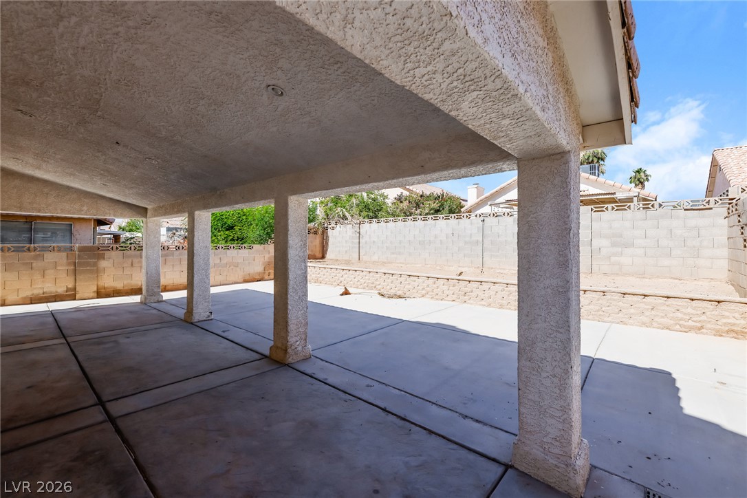 1909 Dry Falls Street Las Vegas NV 89142