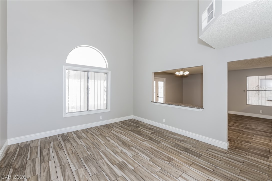 1909 Dry Falls Street Las Vegas NV 89142