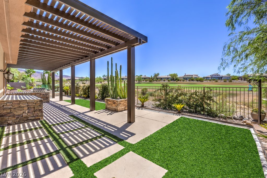 15 Knob Oak Drive Henderson NV 89052