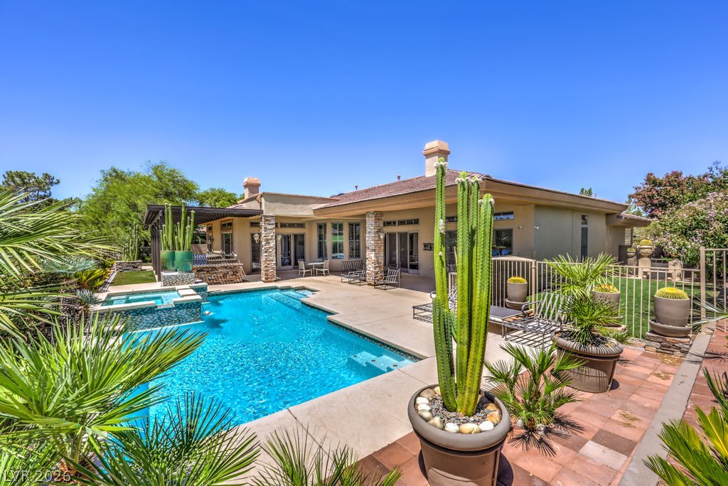 15 Knob Oak Drive Henderson NV 89052
