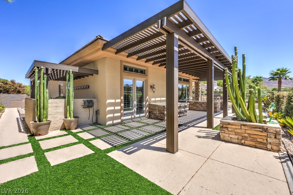 15 Knob Oak Drive Henderson NV 89052