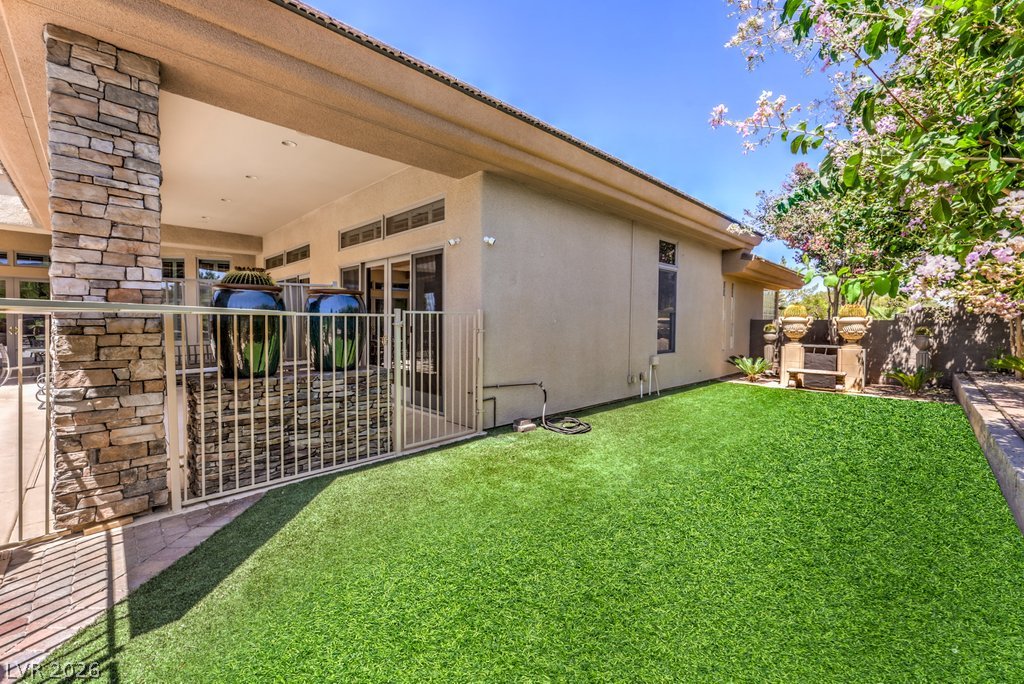 15 Knob Oak Drive Henderson NV 89052