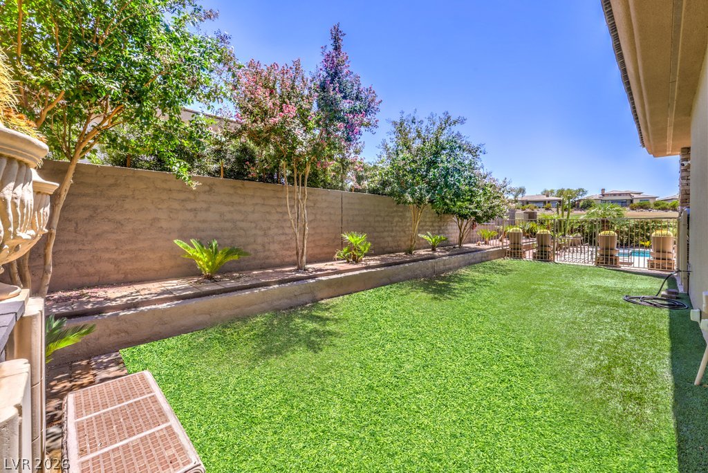 15 Knob Oak Drive Henderson NV 89052