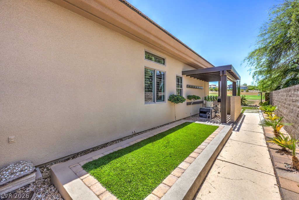 15 Knob Oak Drive Henderson NV 89052