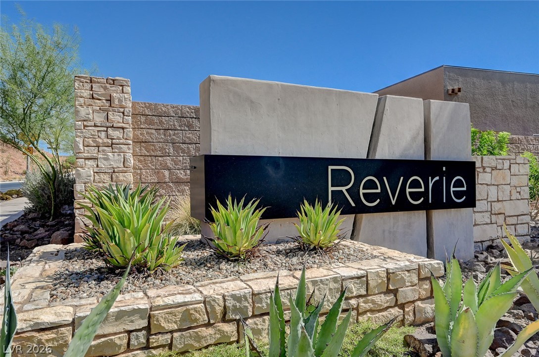 33 Reverie Heights Avenue Henderson NV 89011