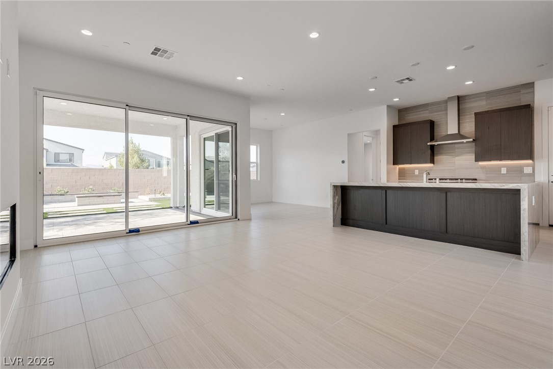 10226 Pleasant Knoll Avenue Las Vegas NV 89166