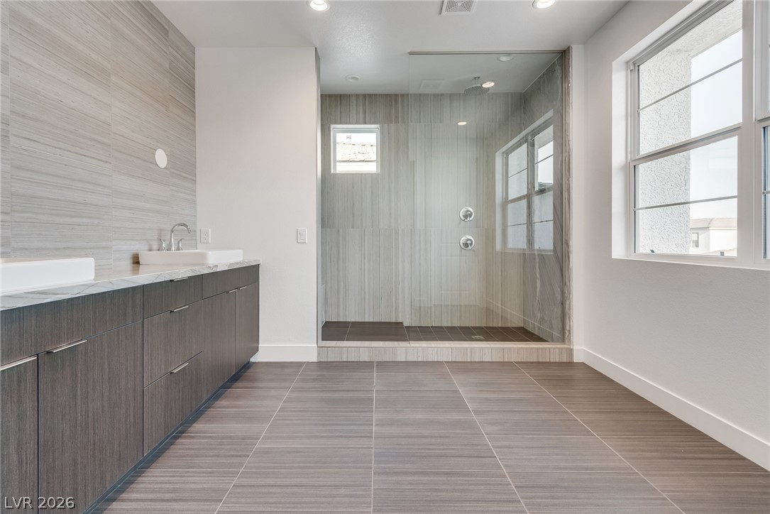 10226 Pleasant Knoll Avenue Las Vegas NV 89166