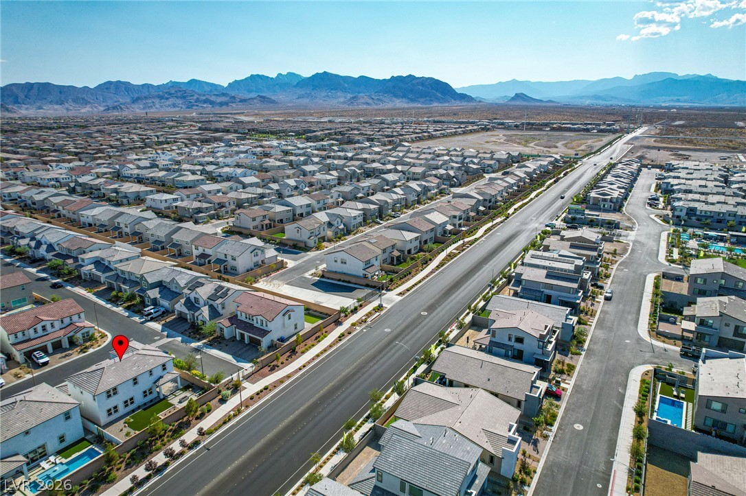 10226 Pleasant Knoll Avenue Las Vegas NV 89166