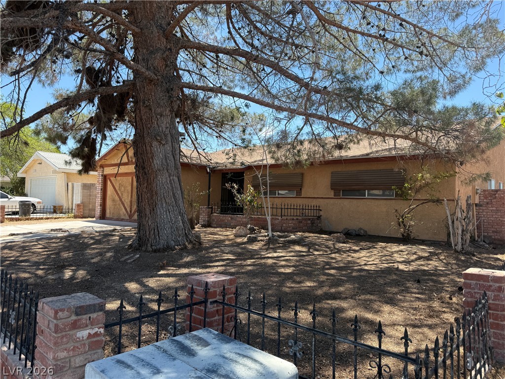 1712 Rockcrest Drive Las Vegas NV 89108