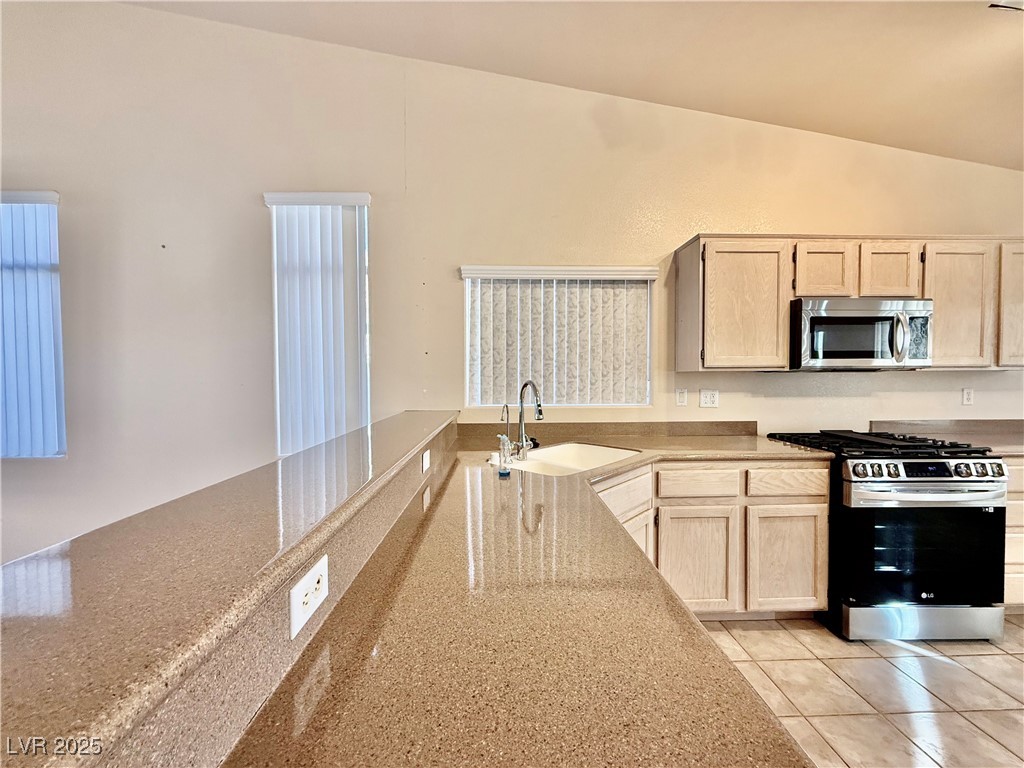 5613 Partridge Bluff Street Las Vegas NV 89130