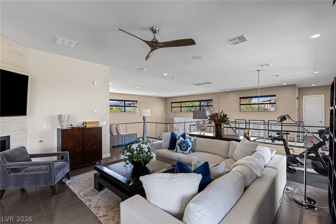 98 Glade Hollow Drive Las Vegas NV 89135