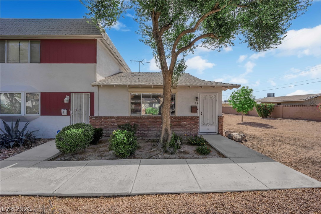 193 Greenbriar Townhouse Way Las Vegas NV 89121