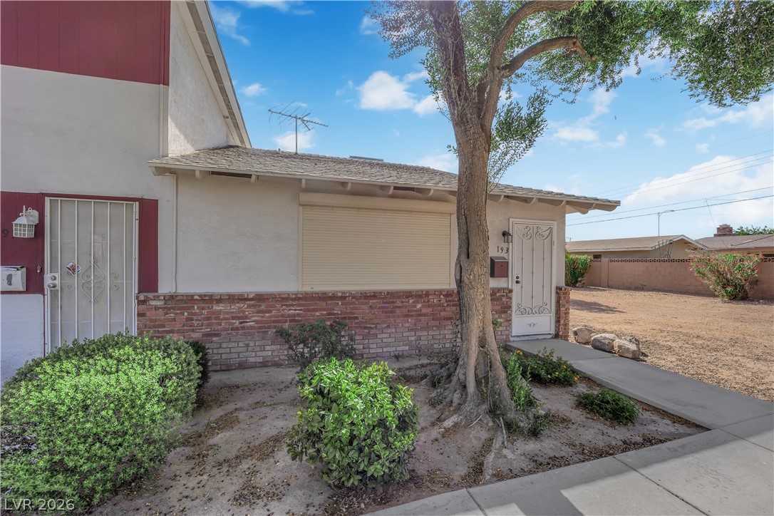193 Greenbriar Townhouse Way Las Vegas NV 89121