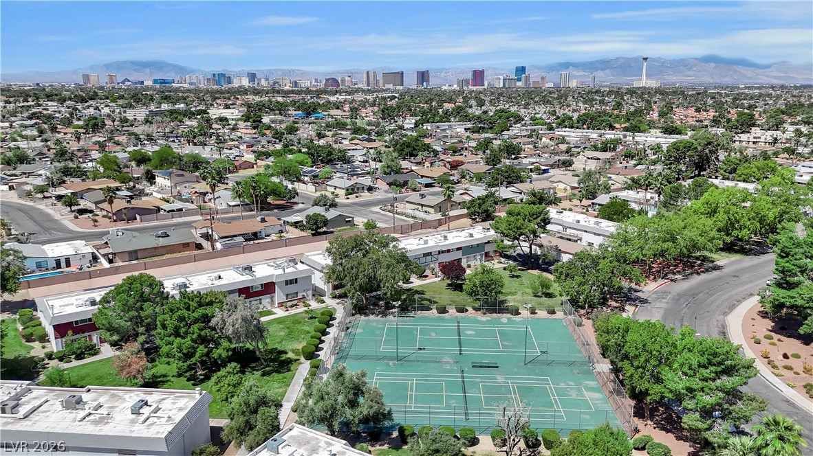 193 Greenbriar Townhouse Way Las Vegas NV 89121