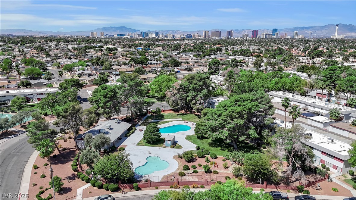 193 Greenbriar Townhouse Way Las Vegas NV 89121