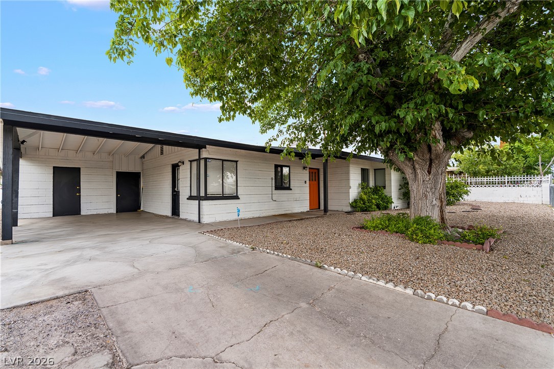 1504 Crestwood Avenue Las Vegas NV 89104