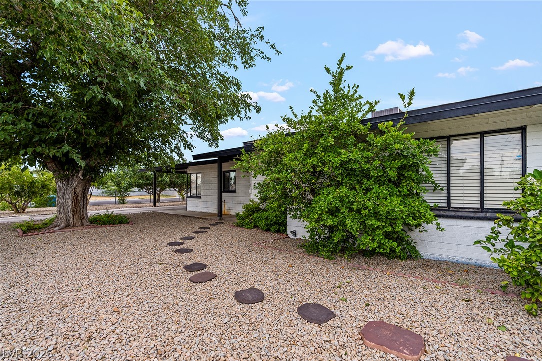 1504 Crestwood Avenue Las Vegas NV 89104