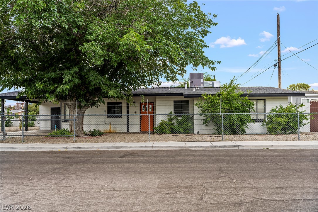 1504 Crestwood Avenue Las Vegas NV 89104