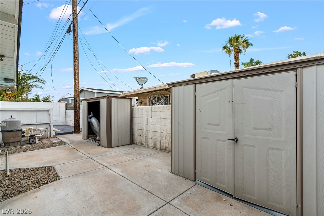 1504 Crestwood Avenue Las Vegas NV 89104