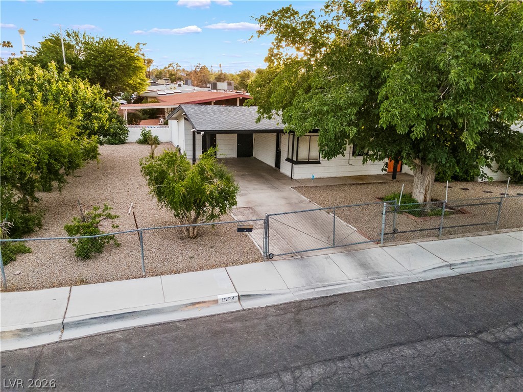 1504 Crestwood Avenue Las Vegas NV 89104
