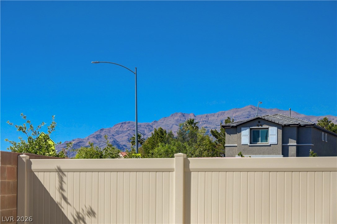 6545 Cinnamon Hazelnut Street North Las Vegas NV 89084