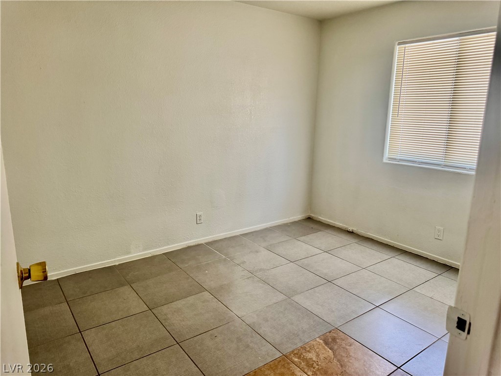 3724 Berg Street North Las Vegas NV 89030