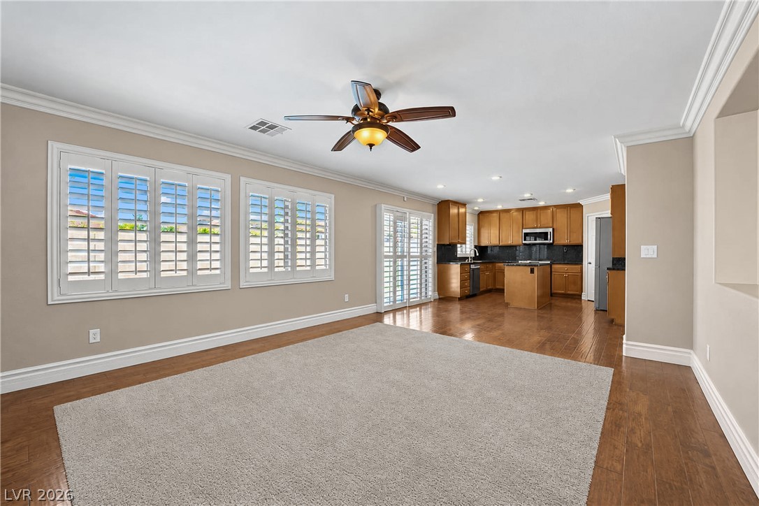 10149 Whitney Falls Court Las Vegas NV 89148