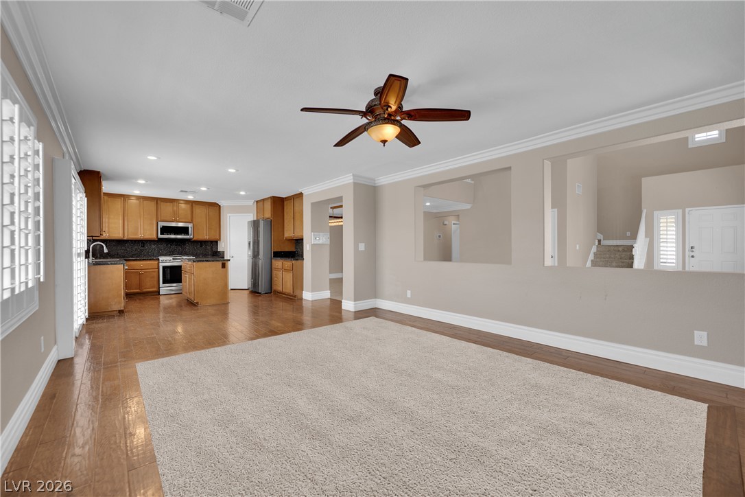 10149 Whitney Falls Court Las Vegas NV 89148
