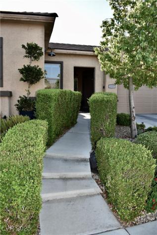 220 Palmetto Pointe Drive Henderson NV 89012