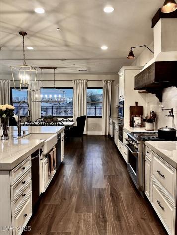 220 Palmetto Pointe Drive Henderson NV 89012