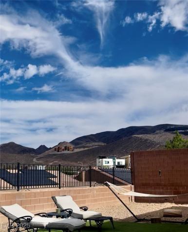 220 Palmetto Pointe Drive Henderson NV 89012