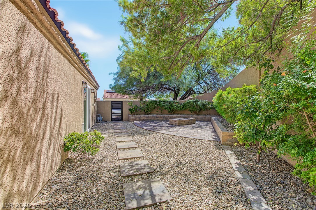 1705 Eagle Feather Street Las Vegas NV 89128