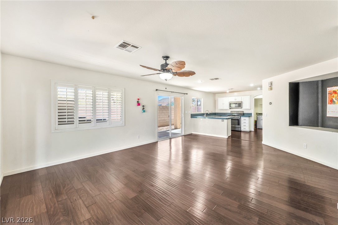 8720 Breezy Brown Avenue Las Vegas NV 89143