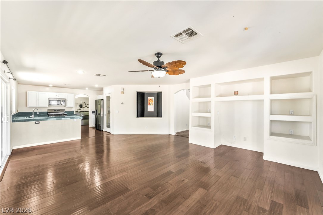 8720 Breezy Brown Avenue Las Vegas NV 89143