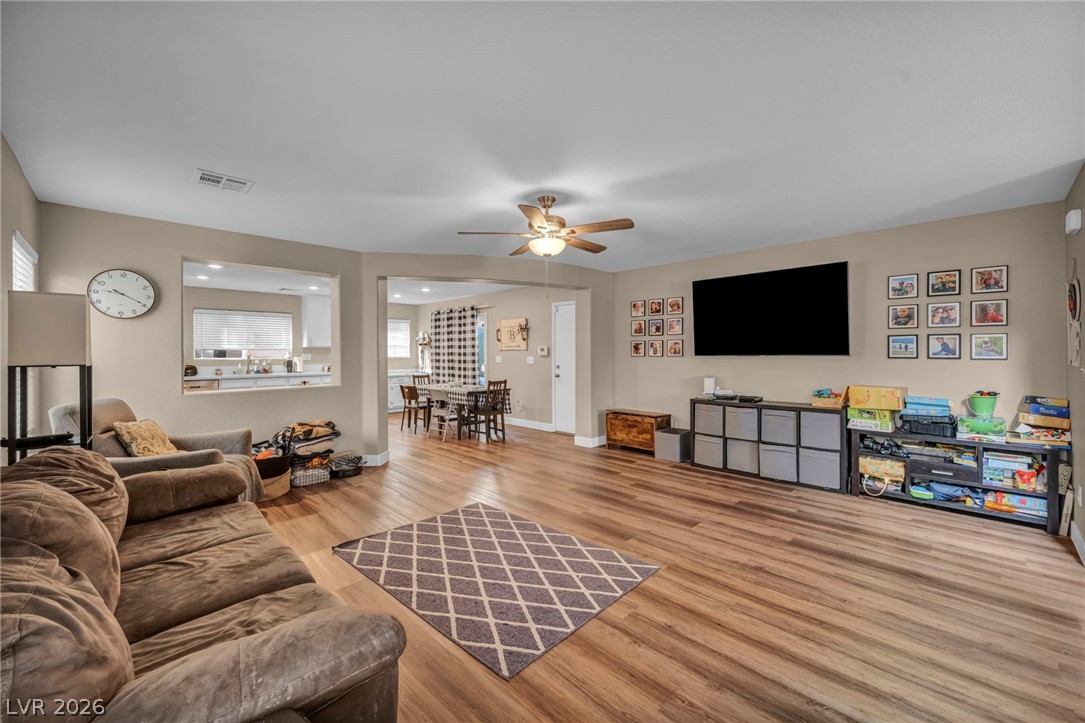 595 Stonehenge Walk Avenue Las Vegas NV 89178