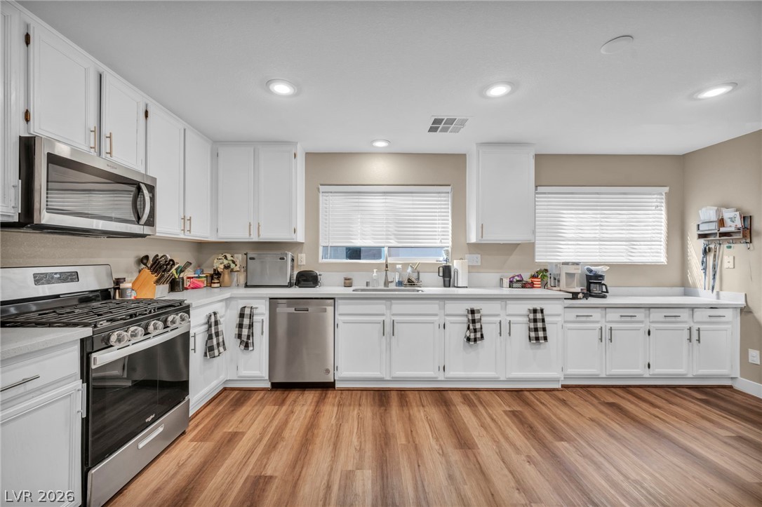 595 Stonehenge Walk Avenue Las Vegas NV 89178
