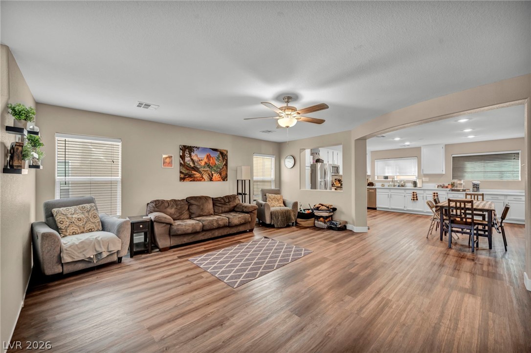 595 Stonehenge Walk Avenue Las Vegas NV 89178