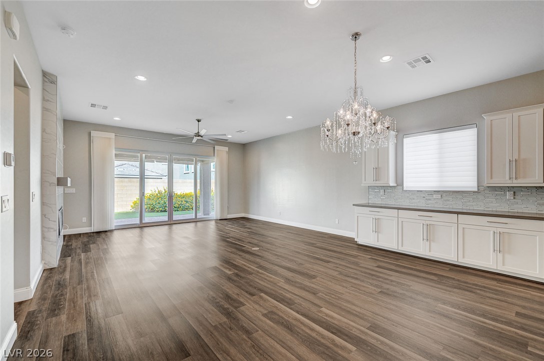 10160 Ocher Valley Avenue Las Vegas NV 89178
