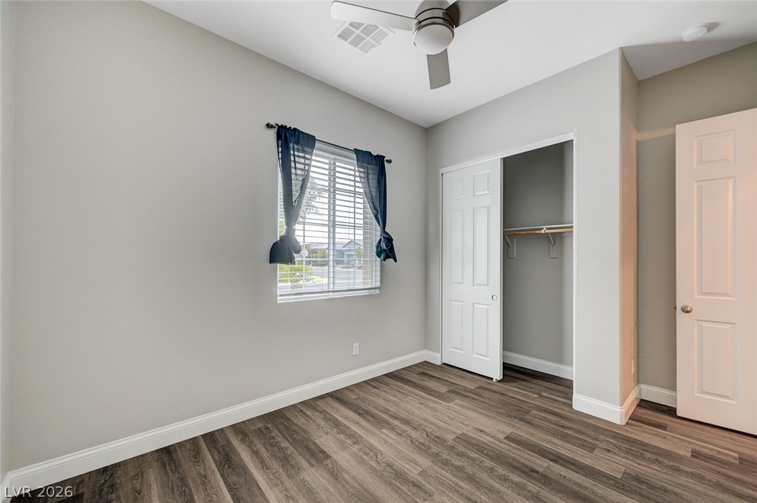 10160 Ocher Valley Avenue Las Vegas NV 89178