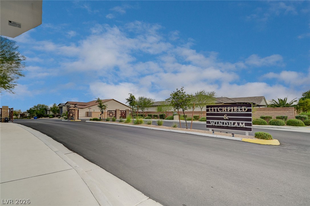 10160 Ocher Valley Avenue Las Vegas NV 89178