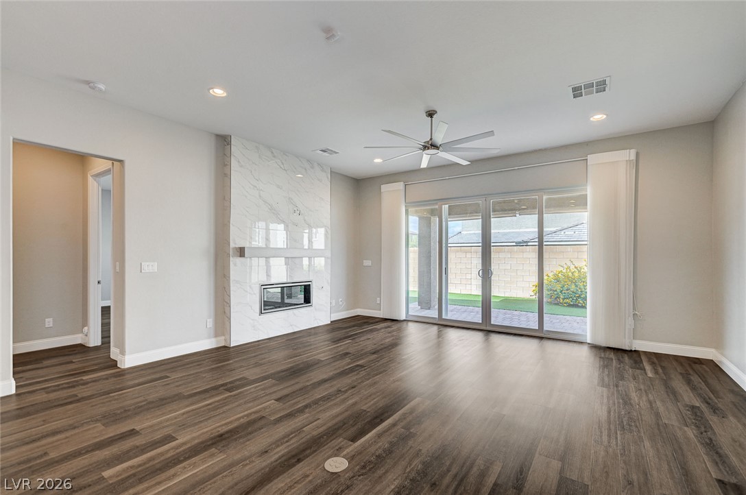 10160 Ocher Valley Avenue Las Vegas NV 89178