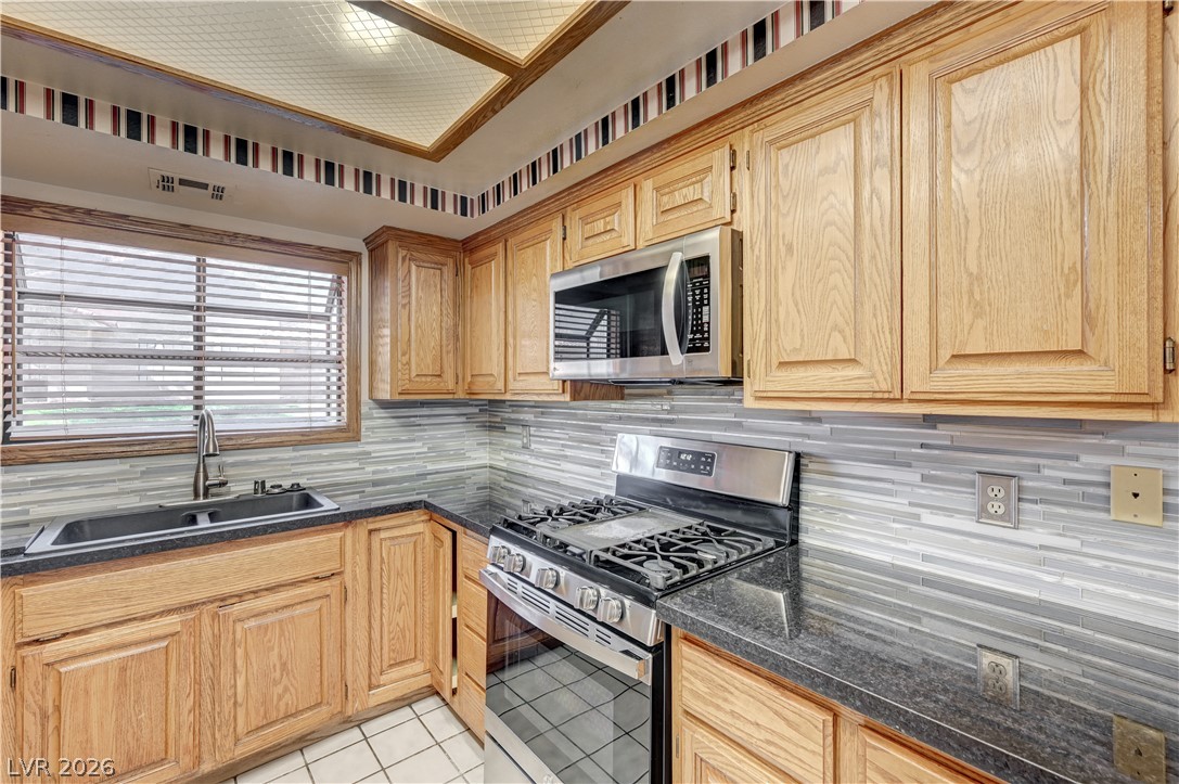 7916 Canoe Lane Las Vegas NV 89145