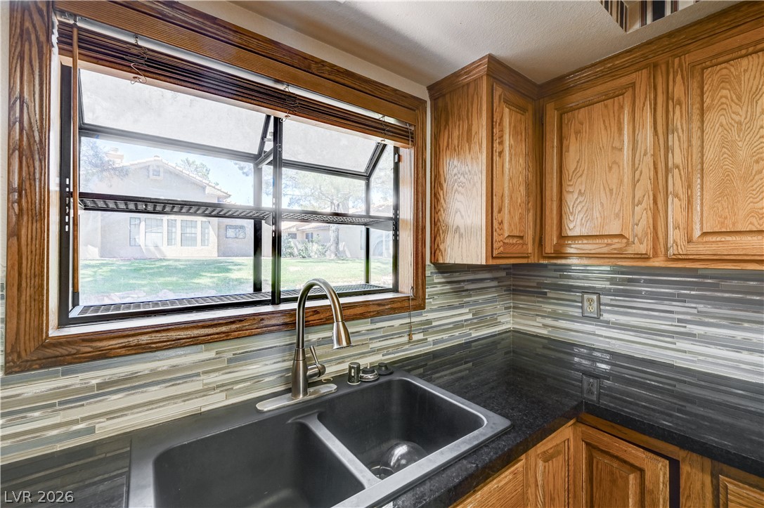 7916 Canoe Lane Las Vegas NV 89145