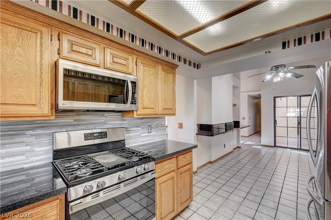 7916 Canoe Lane Las Vegas NV 89145