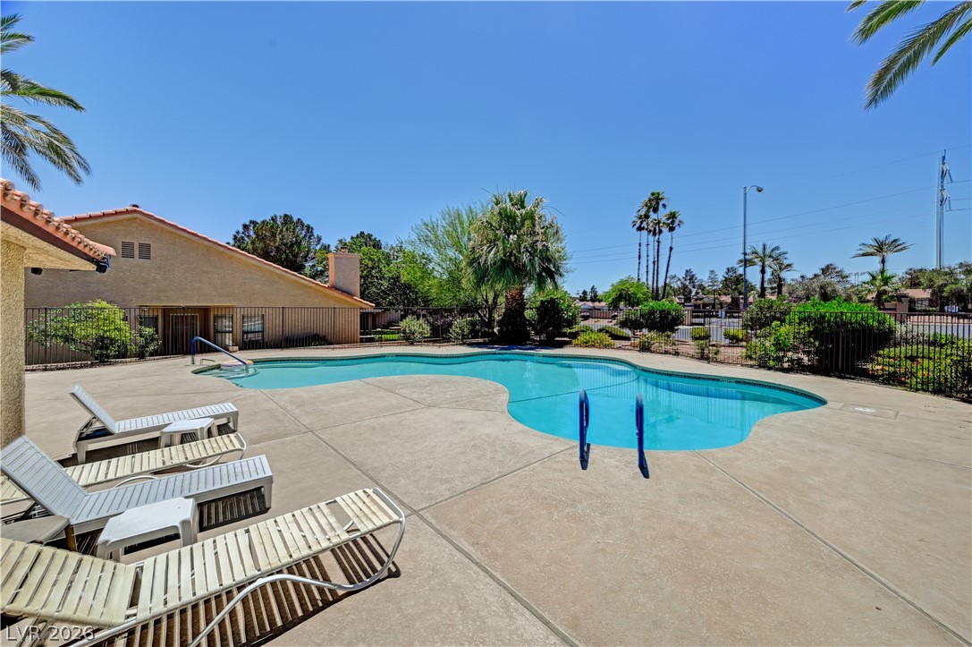 7916 Canoe Lane Las Vegas NV 89145